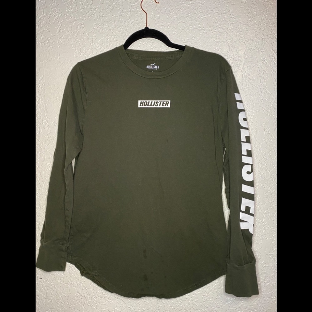 Hollister men’s long s leave shirt!